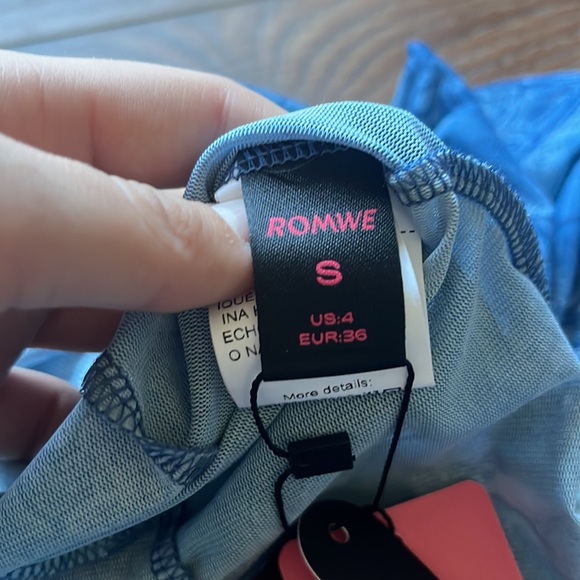 Romwe Flowy top - Picture 3 of 4